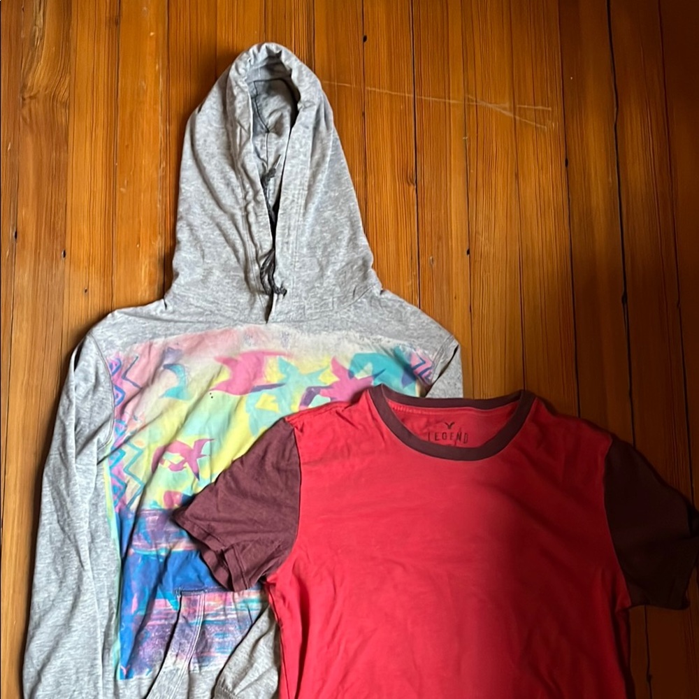 American Eagle t-shirt and hoodie bundle